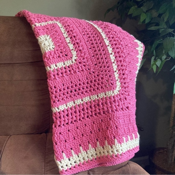 Handmade Crochet Knit Square Stripe Cottagecore Y2K Hot Pink Baby Blanket - Picture 1 of 3